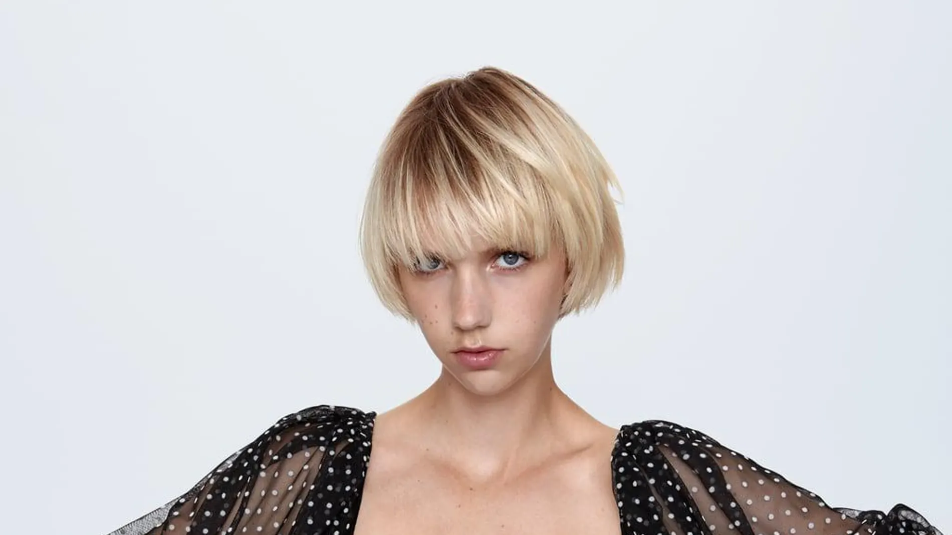 Zara vuelve a sacar una versión de su vestido más viral del verano