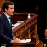 El líder del PP, Pablo Casado, pronuncia un discurso ante el pleno de la Cámara Baja del Parlamento durante la segunda y definitiva votación de investidura. Foto: Efe