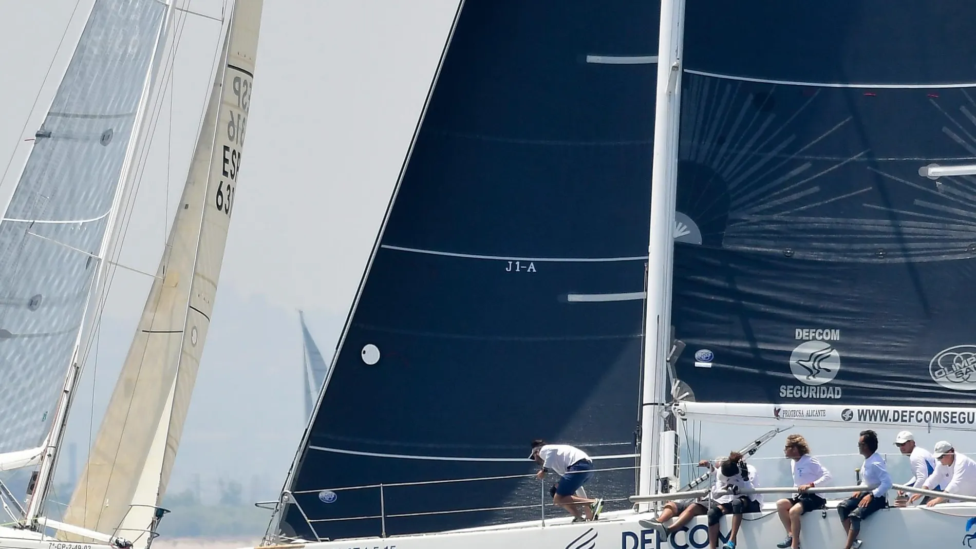 La empresa Bet Solar entregará hoy un premio a la embarcación que recoja más energía solar y recargue más su batería durante la competición