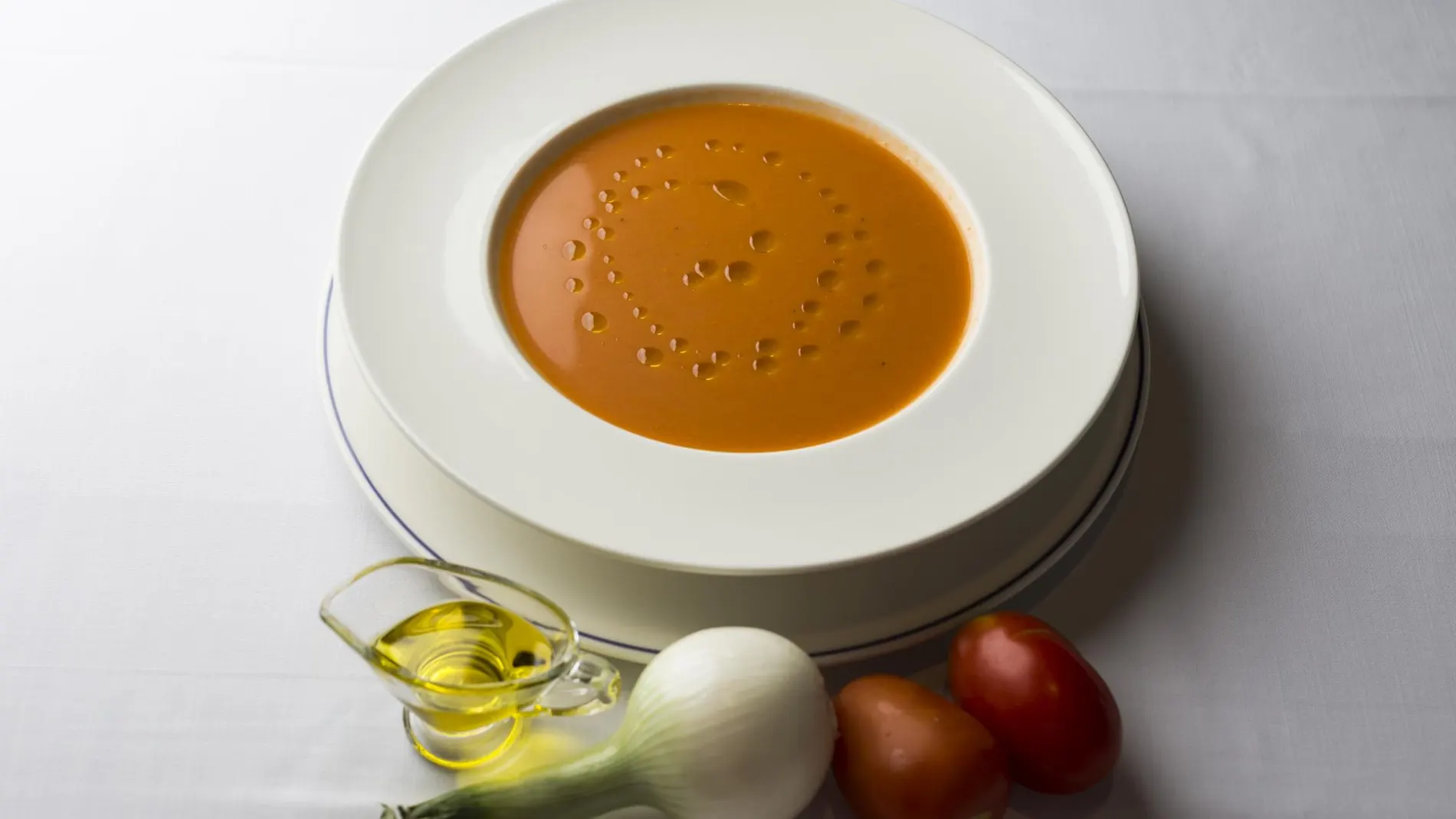Han visto un freno del crecimiento de células de cáncer de colon después de exponerlas al gazpacho