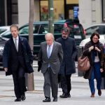 Jordi Pujol y Marta Ferrusola llegan a la Aduencia en 2016/Foto: Luis Díaz