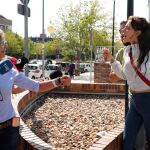 Diana López-Pinel en plena discusión con su hija Valeria/Fotos: Rubén Mondelo