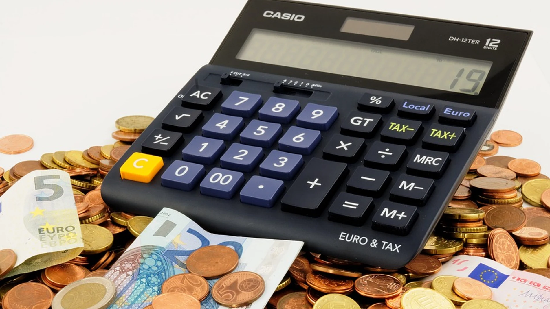 “Vuelta al cole”: la mochila cargada con gastos veraniegos y el ahorro baja al 4,2%