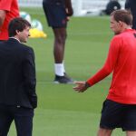 Leonardo, manager general del PSG, con el técnico, Tuchelear Paris]