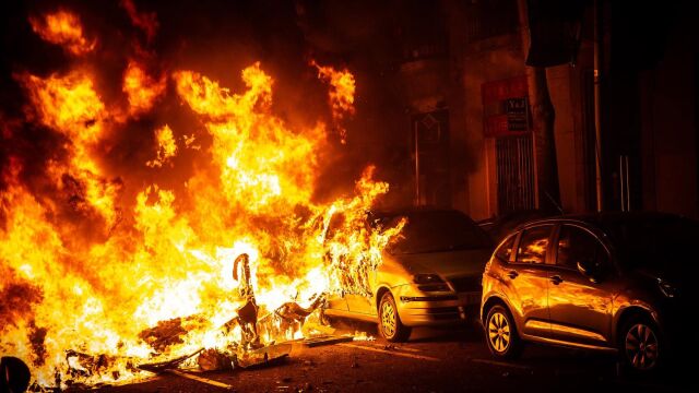 Una de los containers incendiados esta semana en las calles de Barcelona