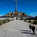 Moncloa quiere trasladar ya a Franco en octubre