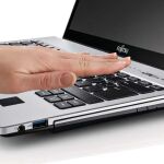 El sistema de biometría PalmSecure reconoce las venas de la palma de la mano para autentificar al usuario de forma segura.