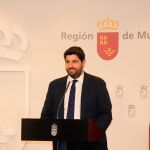 El presidente de la Comunidad en funciones, Fernando López Miras, ayer durante la rueda de prensa para informar de los asuntos tratados en la reunión del Consejo de Gobierno