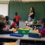Tener un buen comportamiento en clase es importante para obtener un buen rendimiento de los alumnos