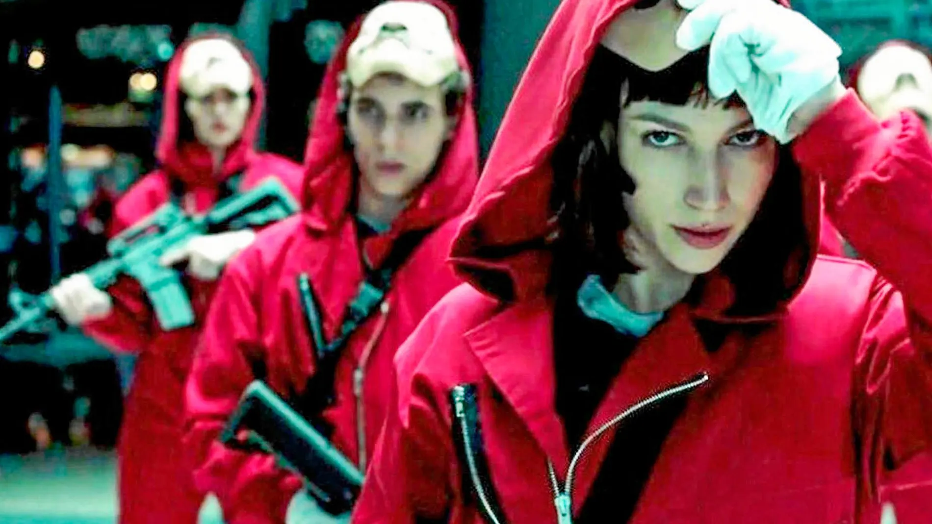 En la imagen, en primer plano, Úrsula Corberó, que interpreta a Tokio en «La casa de papel»