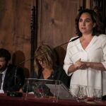 Ada Colau leyó una declaración institucional desde el Saló de Cent del Ayuntamiento de Barcelona