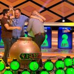 Los concursantes, tras adivinar las quince bombas