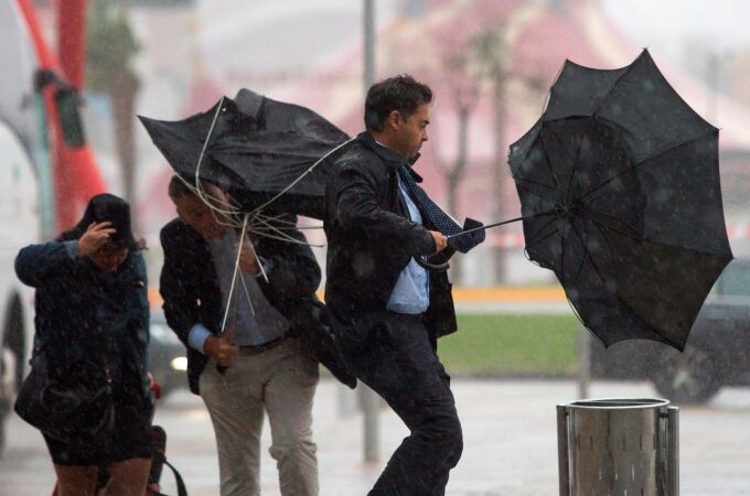 Las rachas de viento en algunos puntos de la Región de Murcia podrían alcanzar los 70 kilómetros por hora. LA RAZÓN Las rachas de viento en algunos puntos de la Región de Murcia podrían alcanzar los 70 kilómetros por hora. LA RAZÓN