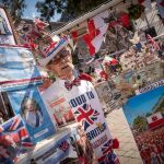 El «National Day» de Gibraltar fue escenario ayer de demostraciones de entusiasmo y fervor británico tan coloridas como ésta
