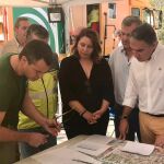 García Urbano, junto a Carmen Crespo, Elías Bendodo y Francisco Salado /Foto: La Razón