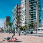 Las víctimas se daban cuenta que habían sido estafadas cuando, una vez en la ciudad de Benidorm, no lograban contactar con la persona que supuestamente les había arrendado la vivienda y no podían acceder a la misma
