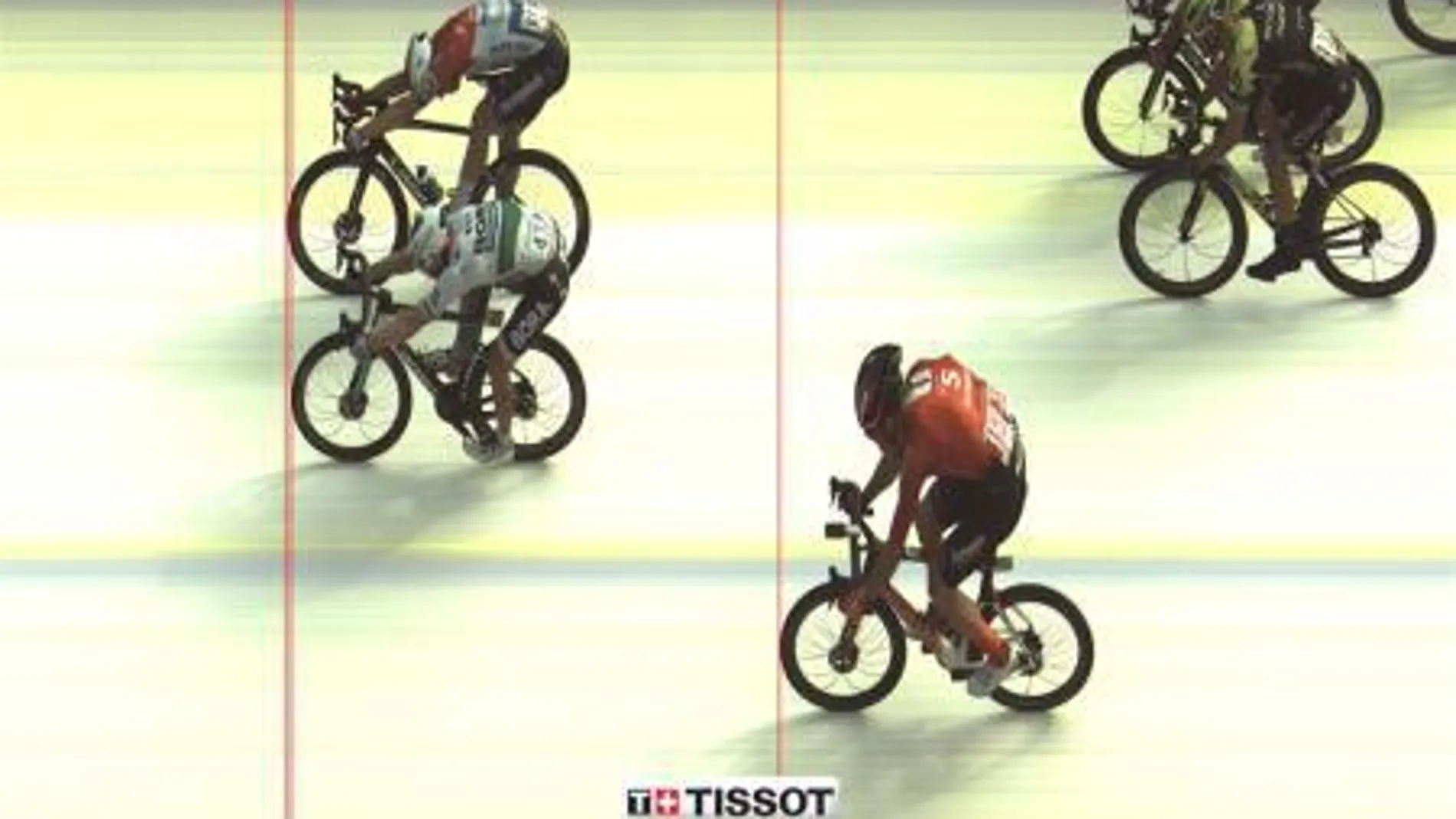 Foto finish de la victoria de Jakobsen
