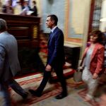 Pedro Sánchez y Carmen Calvo entrando al Congreso antes de la votación