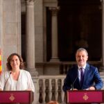 Ada Colau y Jaume Collboni, en el Ayuntamiento