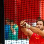 [Doha (Qatar), 01/10/2019.- Javier Cienfuegos of Spain competes in the men's Hammer Throw]