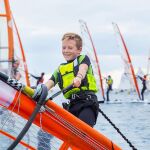 ¿Qué deportes pueden hacer los niños en la playa? ¿Desde qué años?