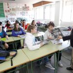 Las mujeres dirigen el 74 por ciento de los centros de Primaria y el 53 por ciento de los de Secundaria