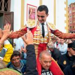 Ureña salió por la Puerta Grande. Foto: Efe