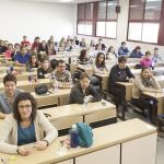 Una de las aulas donde se realizan las pruebas para optar a las plazas de Formación Sanitaria Especializada