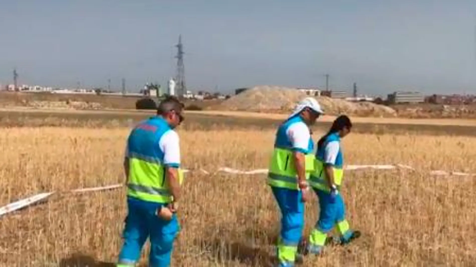 Operativos del SUMMA 112 buscan pistas en la zona donde se encontró el cadáver