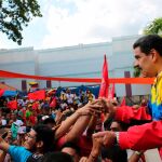 El presidente de Venezuela, Nicolás Maduro, asistiendo a un mitin en Caracas