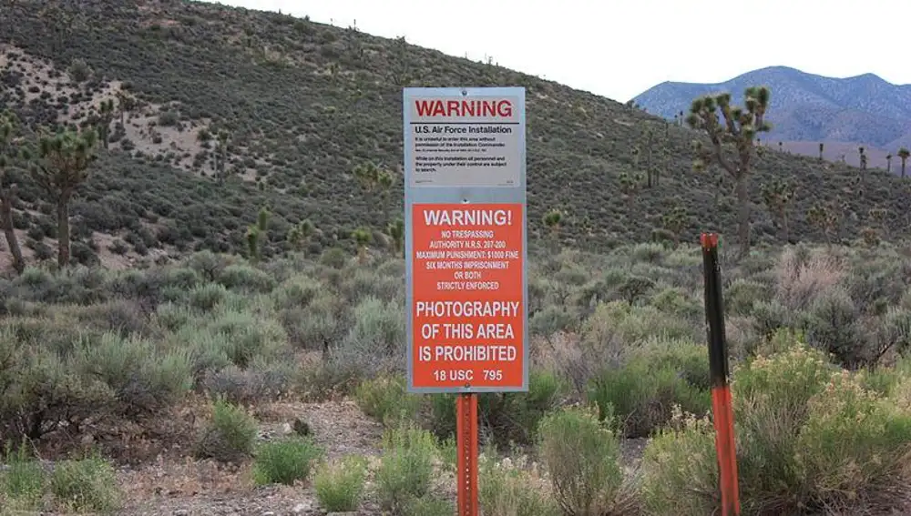 El Área 51 es parte de una base militar a unos 128 kilómetros al noroeste de Las Vegas, en el desierto de Nevada.