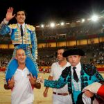 San Román salió por la Puerta Grande