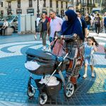Dos años después de los trágicos atentados, Las Ramblas vuelven a brillar y acogen a cientos de turistas / Foto: Adrián Quiroga