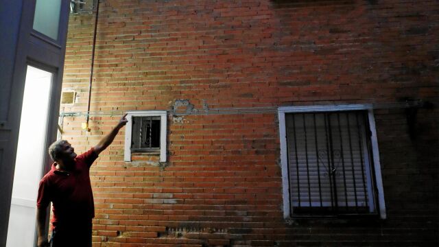 El menor subió desde este patio interior hasta el segundo piso / Foto: Gonzalo Pérez