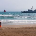 El barco frente a la playa/Ep