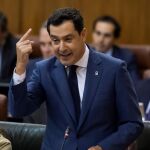 El presidente de la Junta, durante la sesión de control al Ejecutivo de la semana pasada en el Parlamento andaluz / Efe