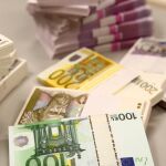 Billetes de 100, 200 y 500 euros