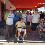 Jornada de senderismo organizada por los voluntarios de "la Caixa"/ La Razón