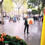 Josep Bou hizo su ofrenda personal a Rafael Casanova