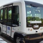 El autobús sin conductor tiene cuatro sistemas de seguridad y se para si falla uno de ellos.