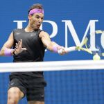Nadal golpea un "drive"