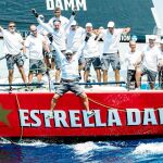 El «Estrella Damm» celebró en la bahía de Palma una nueva victoria en la Copa del Rey Mapfre