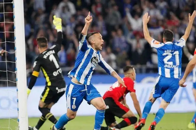 El Dépor encarrila el ascenso (2-0) El Dépor encarrila el ascenso (2-0)