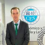 El consejero de Empleo e Industria, Germ&aacute;n Barrios, participa en la inauguraci&oacute;n de la jornada &laquo;La digitalizaci&oacute;n en el Di&aacute;logo Social territorial&raquo; junto al secretario regional de CCOO Vicente Andr&eacute;s, entre otros