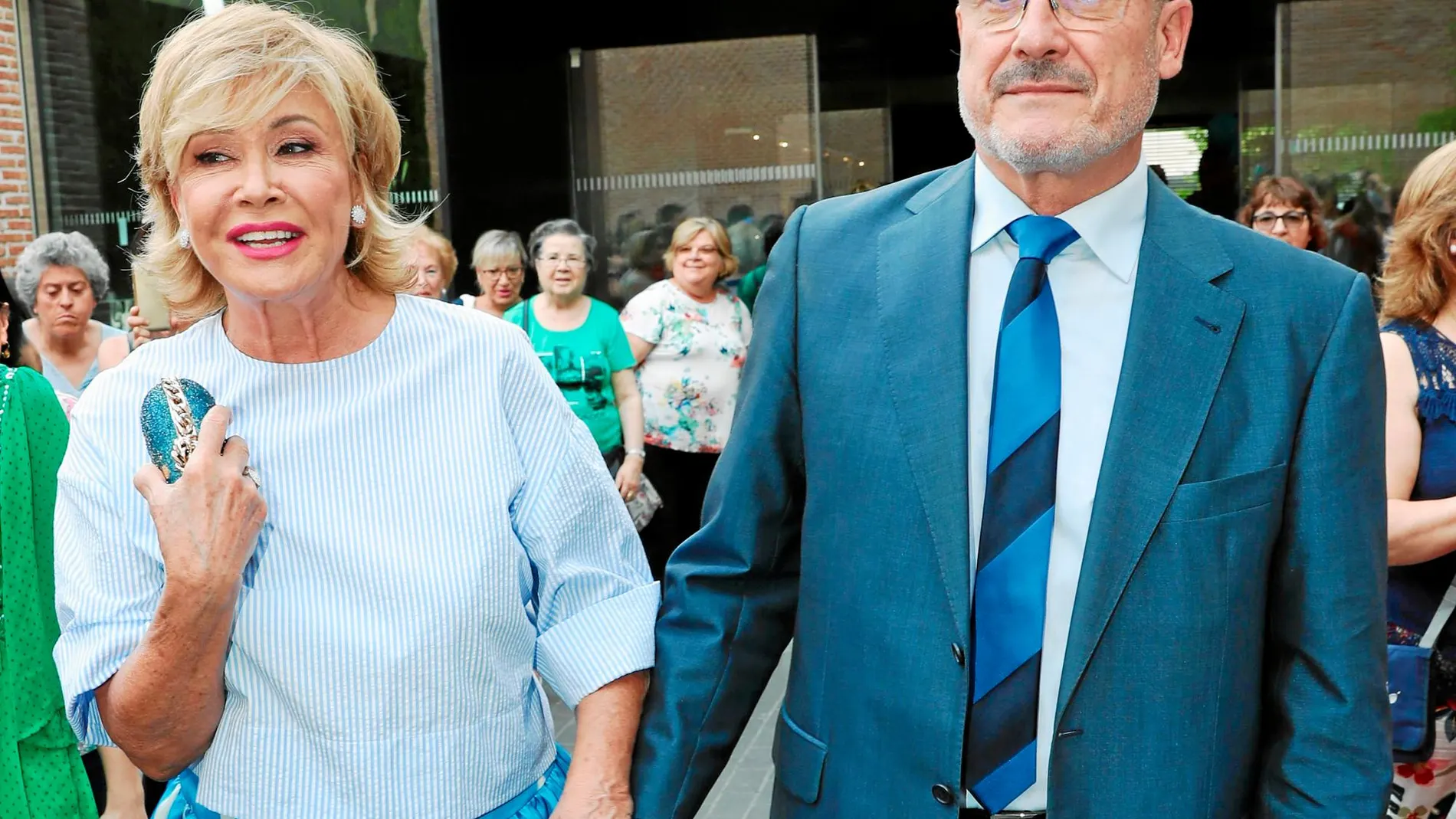 Mila Ximénez acudió con su hermano Manolo. Fotos: Gtres