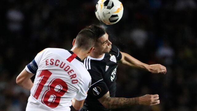 Sergio Escudero con el Sevilla.