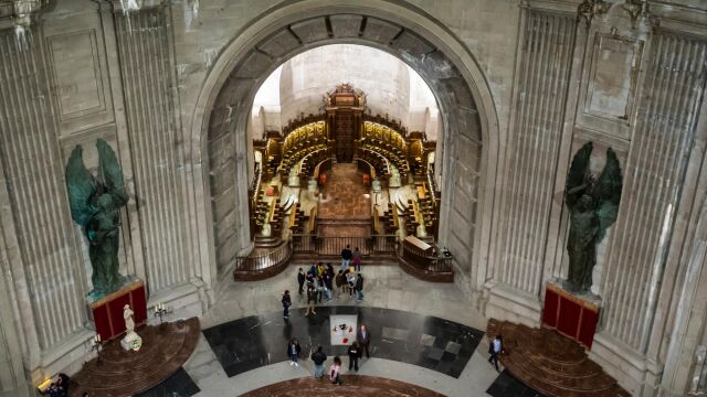Tumba de Francisco Franco en la Basílica del Valle de los Caídos / Foto: Alberto R. Roldan