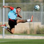 Ángel Correa, durante un entrenamiento del Atlético en Los Ángeles de San Rafael
