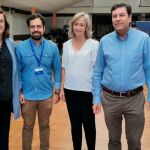 El consejero de Economía y Hacienda, Carlos Fernández Carriedo, junto a la presidenta de la Diputación de Palencia, Ángeles Armisén; el presidente de Nuevas Generaciones de la Comunidad, Eduardo Carazo la vicesecretaria regional del partido, María José de la Fuente