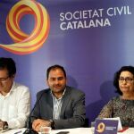 En el centro, el presidente de SCC, Fernando Sánchez Costa
